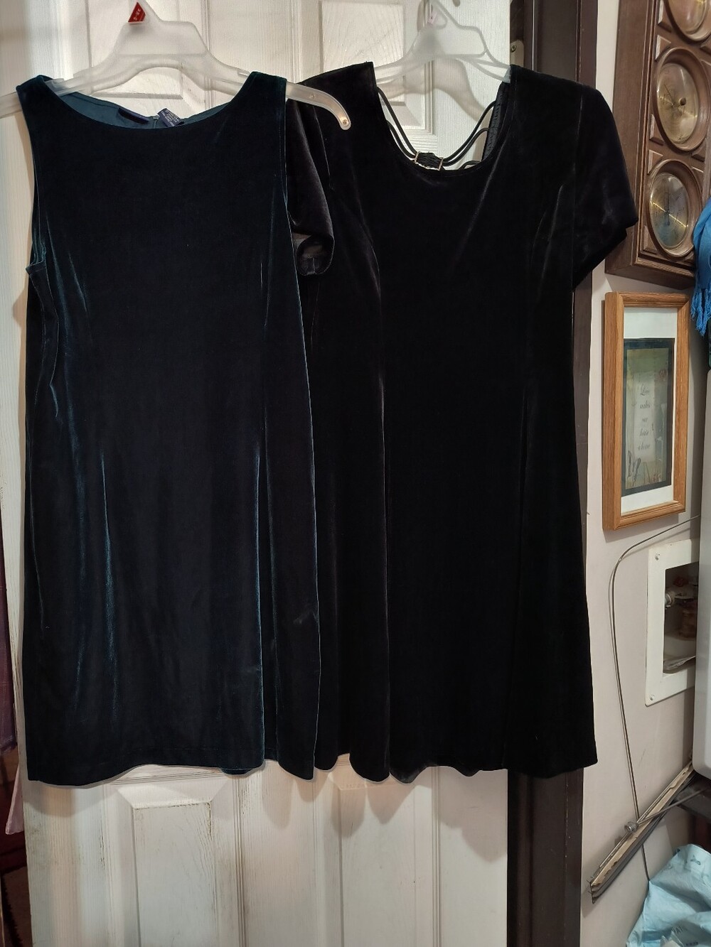 Lot of 2 Velvety Black & Green Poly/Spandex Summer Dresses 10 & 8